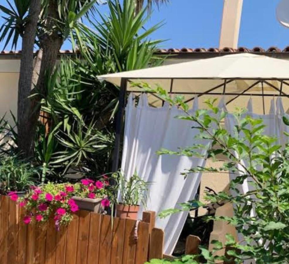 Brezza Di Mare Acomodação com café da manhã San Teodoro  Exterior foto